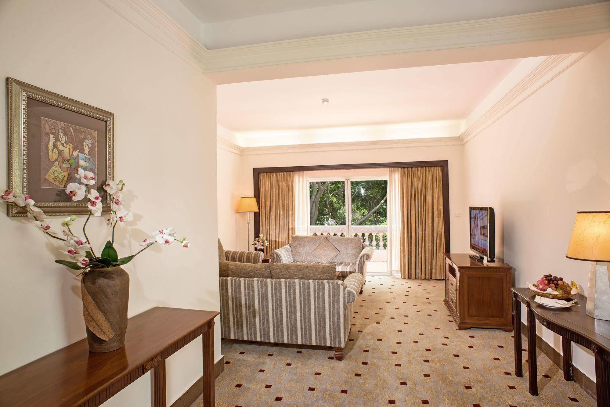 Royal Villas Halong Ha Long Exterior foto
